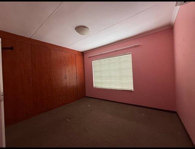 3 BEDROOM HOUSE FOR SALE IN WATERKLOOF